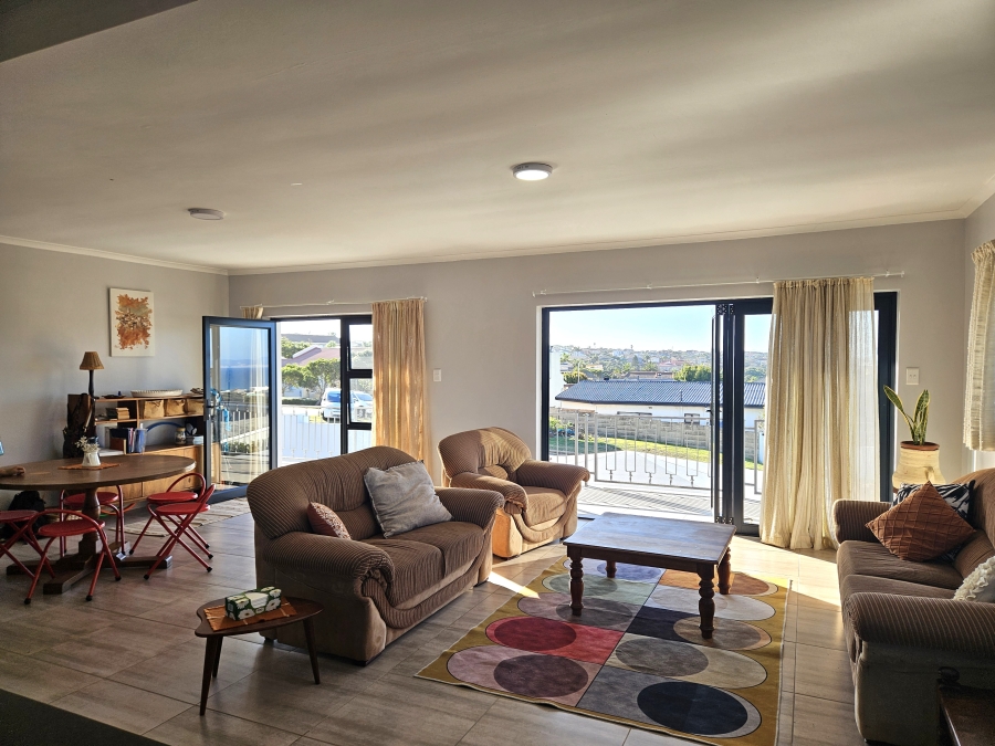 9 Bedroom Property for Sale in Ferreira Town Eastern Cape